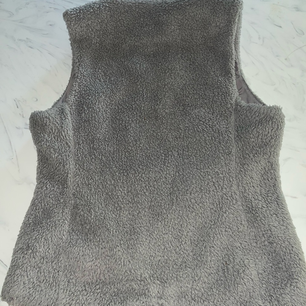 Patagonia Los Gatos vest gray fuzzy warm s - Picture 4 of 4